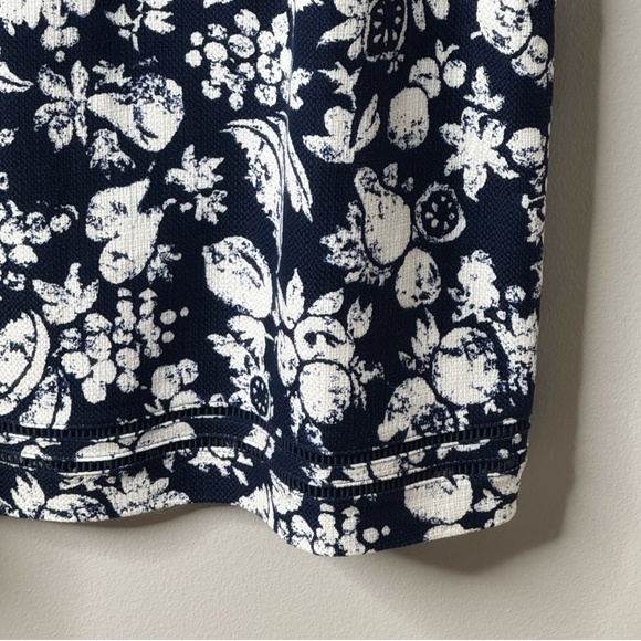 Talbots Shift Dress Sleeveless Navy White Fruit Motif Zip Back Textured Cotton - Picture 9 of 16